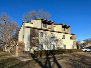 418 5th Ave S in St. Cloud, MN - Foto de edificio - Building Photo