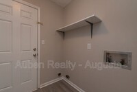1546 Hamilton Dr photo'