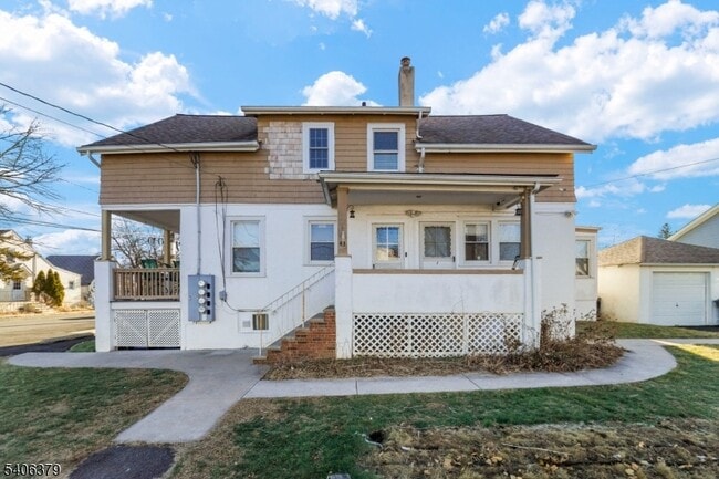 property at 43 Hillcrest Ave