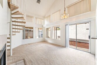 6557 Lemitar Dr in Las Vegas, NV - Building Photo - Building Photo