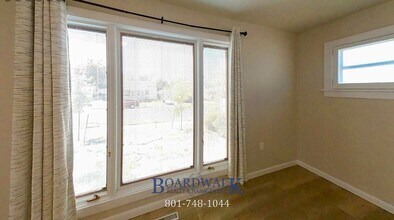 34 Glenwood Ave in Tooele, UT - Building Photo - Building Photo