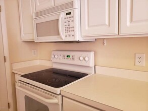 3401 Townsend Blvd in Jacksonville, FL - Building Photo - Building Photo