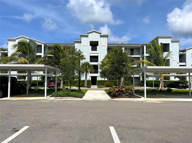 14091 Heritage Landing Blvd, Unit 133 in Punta Gorda, FL - Building Photo