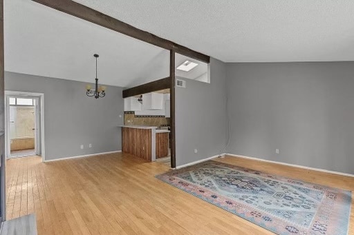 18433 Hatteras St, Unit 207 in Tarzana, CA - Building Photo - Building Photo