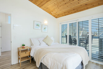 818 Rockaway Ct in San Diego, CA - Foto de edificio - Building Photo
