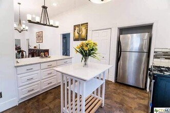 603 S Liberty St in Victoria, TX - Building Photo - Building Photo