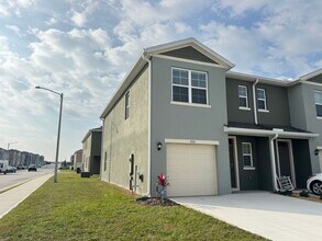 2331 Gifford Dr in Davenport, FL - Building Photo - Building Photo