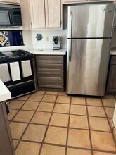 69285 Rosemount Rd in Cathedral City, CA - Foto de edificio - Building Photo