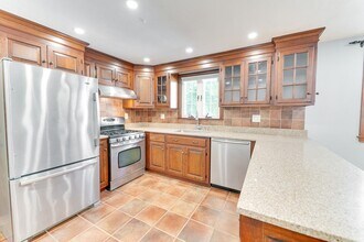 182 Safford St in Quincy, MA - Building Photo - Building Photo