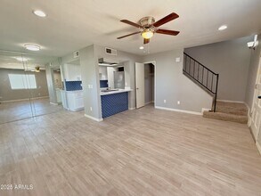 10227 N 7th Pl in Phoenix, AZ - Building Photo - Building Photo