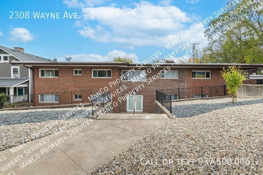 2308 Wayne Ave in Dayton, OH - Building Photo