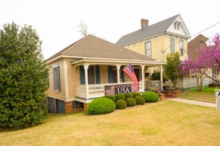 The Cottages Apartments