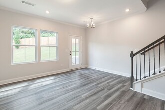 311 Skylar Ter SE in Atlanta, GA - Building Photo - Building Photo