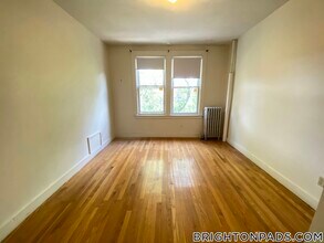 1634 Commonwealth Ave in Boston, MA - Building Photo - Building Photo