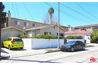 Morrison Villas in North Hollywood, CA - Building Photo