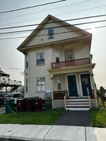 2 Wachusett St, Unit 4B in Lowell, MA - Building Photo