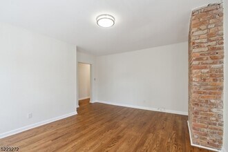 14 Munn St in Montclair, NJ - Building Photo - Building Photo