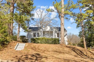 1820 33rd St Ensley in Birmingham, AL - Building Photo