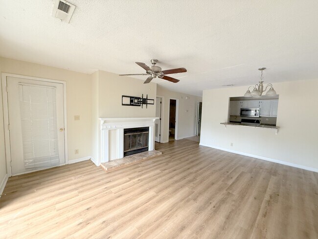 4975-4977 7 Pine Cir in Huntsville, AL - Building Photo - Building Photo