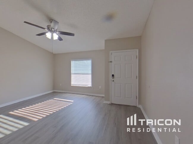 938 Millenbeck Ave in Deltona, FL - Building Photo - Building Photo
