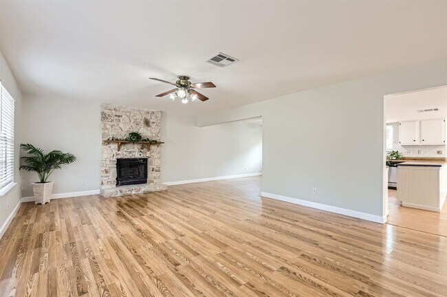 7803 Scotland Yard in Austin, TX - Building Photo - Building Photo