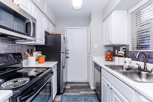 Timberwalk in Houston, TX - Building Photo