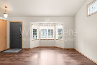 909 E 1st Ave in Post Falls, ID - Building Photo - Building Photo