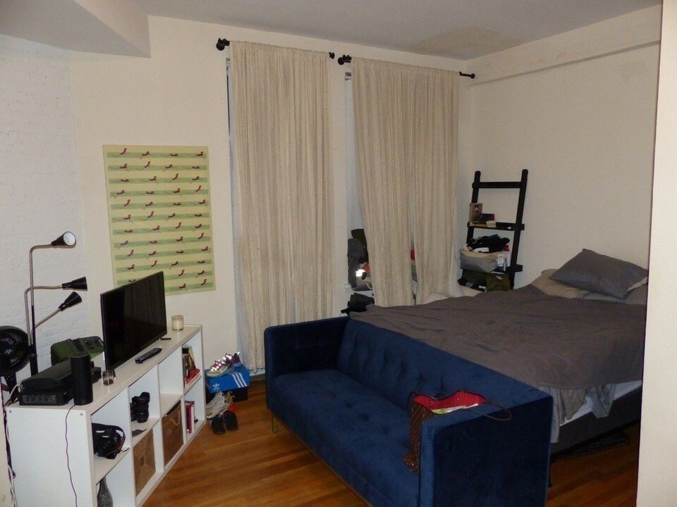 2020 Broadway in New York, NY - Building Photo