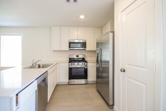 10706 Lavender Cotton Ln in Houston, TX - Building Photo - Building Photo