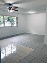 1388 NE 33rd Ave in Homestead, FL - Building Photo - Building Photo