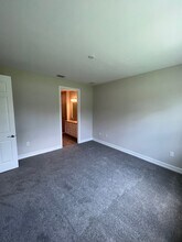 240 Ibiza Lp in Venice, FL - Building Photo - Building Photo