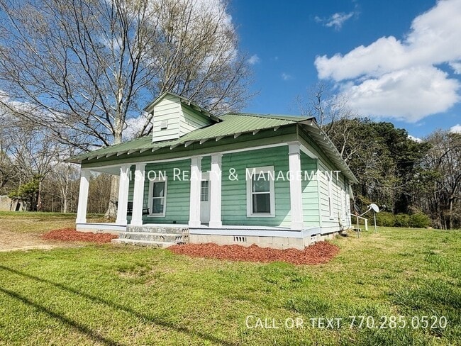 240 Clem Lowell Rd in Carrollton, GA - Building Photo - Building Photo