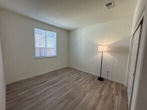 5710 Knight Rd in Cotati, CA - Building Photo - Building Photo