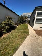 649 Rose Ave in Venice, CA - Building Photo - Building Photo