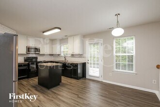 4215 Greenfield Cir NW in Concord, NC - Building Photo - Building Photo