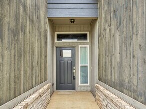 477 Compass Dr in Yukon, OK - Building Photo - Building Photo