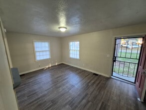 3251 Meadow Ln in Jackson, MS - Building Photo - Building Photo