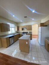 8917 Coral Shale St in Las Vegas, NV - Building Photo - Building Photo