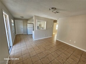 13029 First St in Ft. Myers, FL - Building Photo - Building Photo
