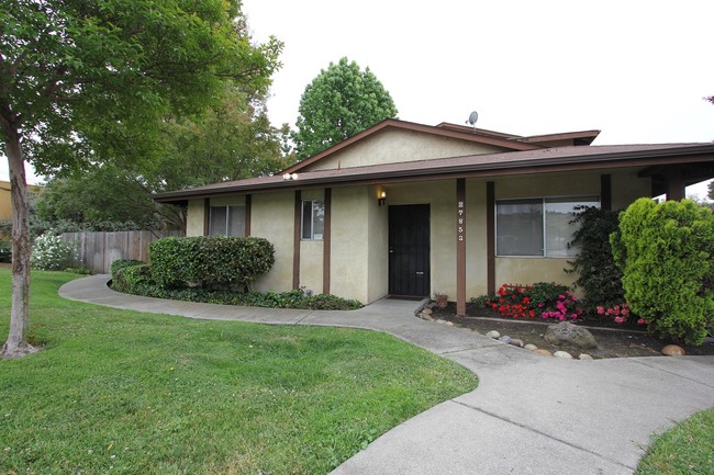 Leidig Court in Hayward, CA - Building Photo - Building Photo