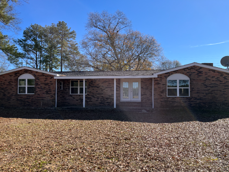 487 Golden Lantern Rd in Deridder, LA - Building Photo