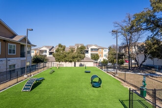 Creekside at Kenney's Fort in Round Rock, TX - Building Photo - Other