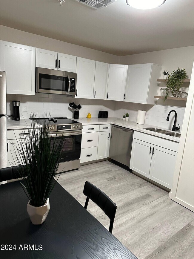 3114 N 68th St-Unit -3 in Scottsdale, AZ - Building Photo - Building Photo