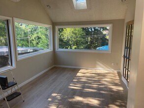 2707 NE 103rd St in Seattle, WA - Building Photo - Building Photo