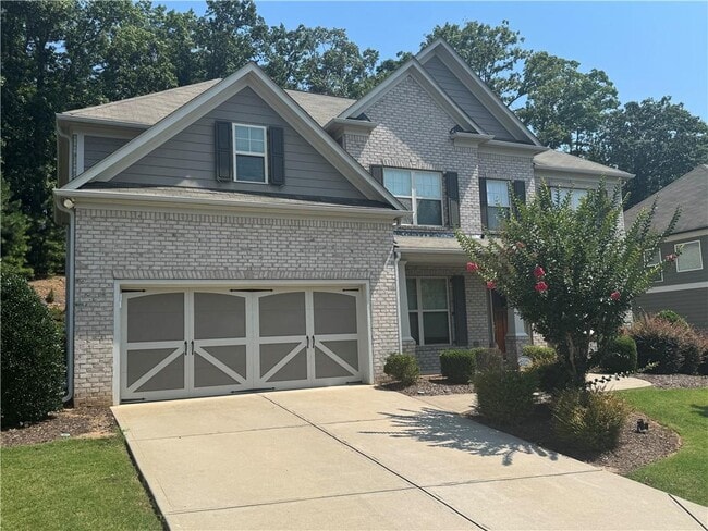 property at 5825 Pennant Ln