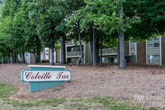 1610 Arlyn Cir in Charlotte, NC - Building Photo - Building Photo