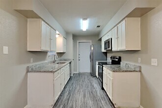 6915 Renfro Dr in Richmond, TX - Building Photo - Building Photo