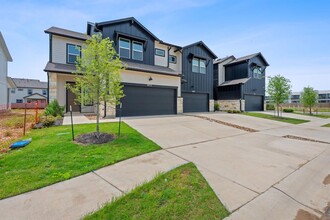 8513 Wellspring Loop in Round Rock, TX - Building Photo - Building Photo