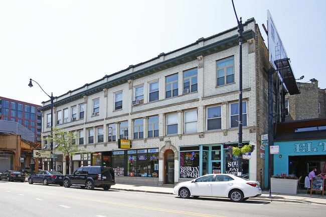 2566-2570 N Lincoln Ave