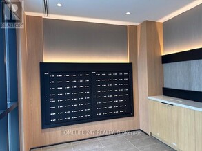 760-760 Whitlock Ave in Milton, ON - Building Photo - Building Photo